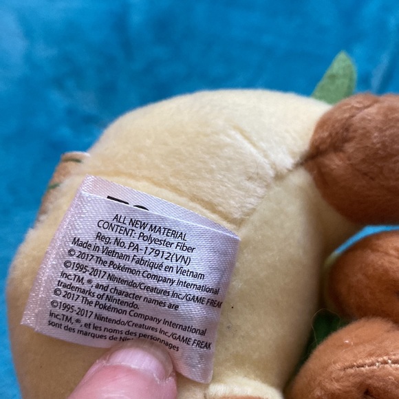 💕Preloved EUC ~ TOMY Pokemon Eevee Series of Evolution Plush Leafeon - Picture 11 of 11
